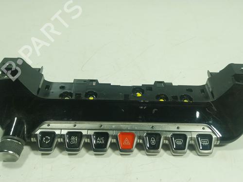 Used Switch Switch PEUGEOT 208 II (UB_, UP_, UW_, UJ_) e-208 (136 hp) 25036587 25036587