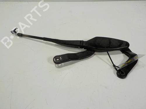 Used Front windshield wiper arm MERCEDES-BENZ CLS (C219) CLS 320 CDI (219.322) (224 hp) 13208526