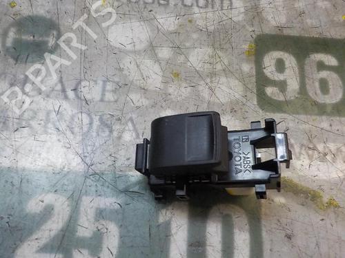 Used Right front window switch Right front window switch TOYOTA YARIS (_P13_) 1.4 D (NLP130_, NLP130) (90 hp) 3861026 3861026