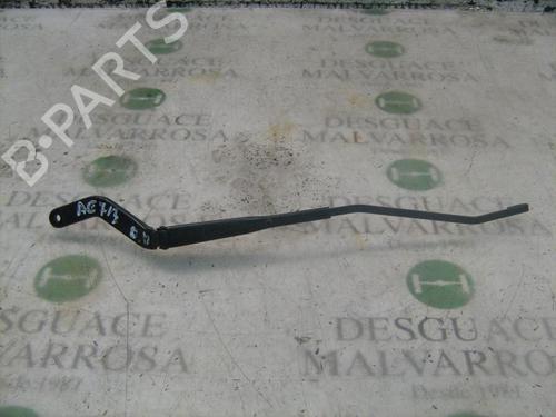 Used Front windshield wiper arm CITROËN SAXO (S0, S1) [1996-2004]  3747546