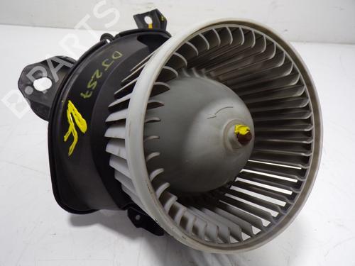Used Heater blower motor Heater blower motor OPEL CORSA E (X15) 1.4 (08, 68) (90 hp) 11986994 11986994