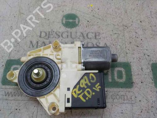 Rudehejsemotor bagstkærm højre RENAULT MEGANE III Hatchback (BZ0/1_, B3_) 1.5 dCi (BZ0C) | BP4596003E22 
