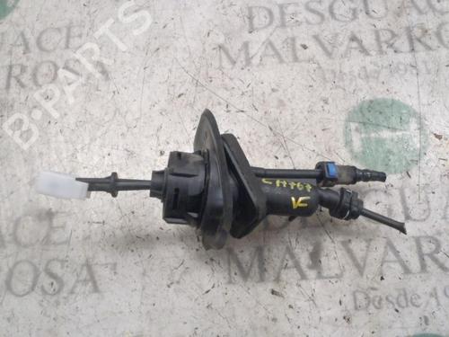Used Clutch slave cylinder Clutch slave cylinder FORD FOCUS III 1.6 TDCi (95 hp) 14272662 14272662