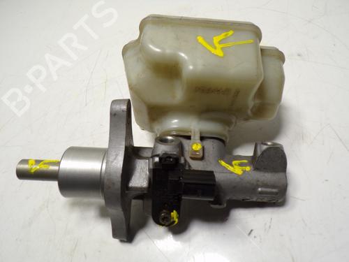 Used Brake master cylinder SKODA YETI (5L) 1.2 TSI (105 hp) 13404886
