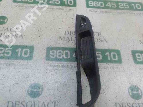 Used Right front window switch Right front window switch FORD FOCUS III 1.5 TDCi (120 hp) 5775872 5775872