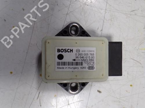 Used Electronic module PEUGEOT 5008 (0U_, 0E_) 1.6 HDi (110 hp) 8878229