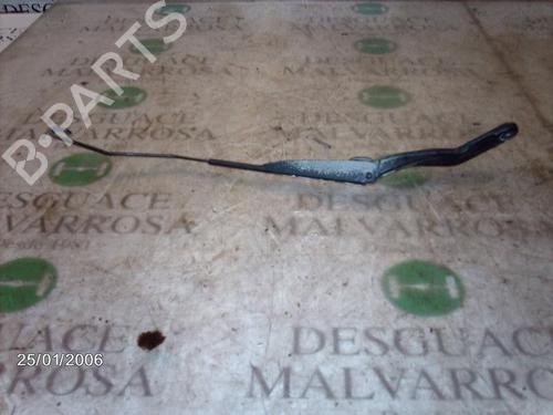 Used Front windshield wiper arm CITROËN SAXO (S0, S1) [1996-2004]  3764210