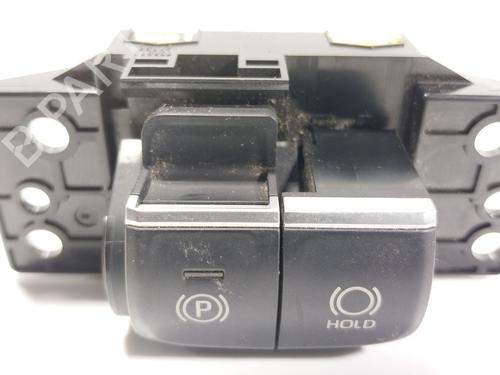 hand-brake-toyota-corolla-saloon-_e21_-2019-27531634 main image