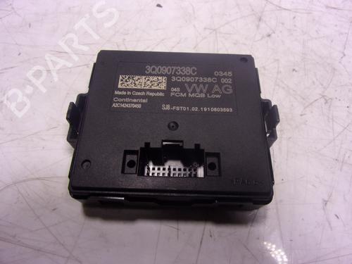 Used Electronic module Electronic module AUDI Q2 (GAB, GAG) 30 TDI (115 hp) 15541872 15541872