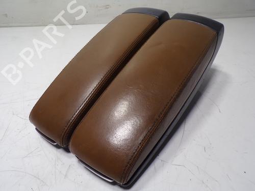 Used Armrest / Center console Armrest / Center console AUDI A8 D3 (4E2, 4E8) 4.0 TDI quattro (275 hp) 11789466 11789466