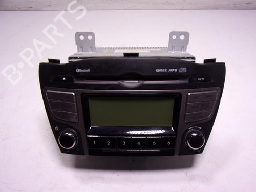 Used Radio HYUNDAI ix35 (LM, EL, ELH) 1.7 CRDi (116 hp) 15860481