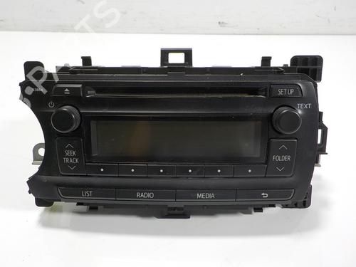 Used Radio TOYOTA YARIS (_P13_) 1.0 (KSP130_, KSP130) (69 hp) 14907734
