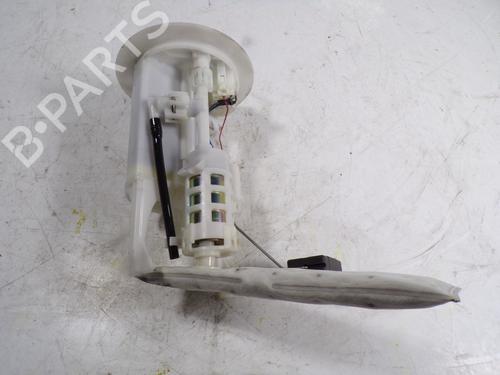 Used Fuel pump TOYOTA YARIS (_P13_) 1.3 (NSP130_, NSP130) (99 hp) 8141955