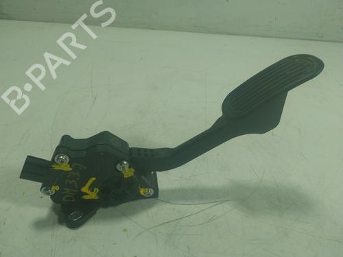 Pedal TOYOTA HILUX VIII Pickup (_N1_) 2.4 D 4WD (GUN125_, GUN125R) | BP16692905I4 