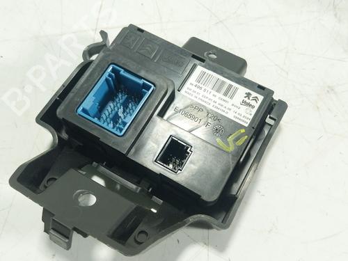 Used Electronic module CITROËN C3 III (SX) 1.2 PureTech 82 (83 hp) 28571843