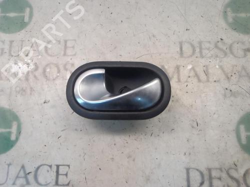 Used Front left interior door handle Front left interior door handle RENAULT SCÉNIC II (JM0/1_) 1.9 dCi (JM0G, JM12, JM1G, JM2C) (120 hp) 3807511 3807511