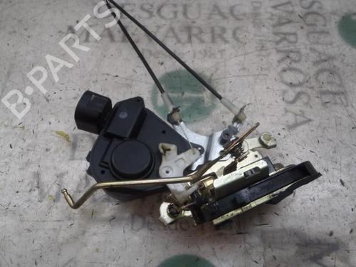 Used Rear left lock TOYOTA RAV 4 II (_A2_) 2.0 4WD (ACA21, ACA20) (150 hp) 3823687