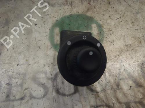 Used Mirror switch NISSAN PRIMASTAR Van (X83) 1.9 dCi 100 (100 hp) 3814206