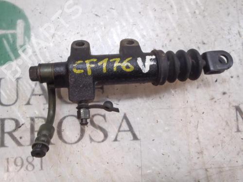 Used Clutch slave cylinder KIA CERATO I Hatchback (LD) 2.0 CRDi (112 hp) 14272807