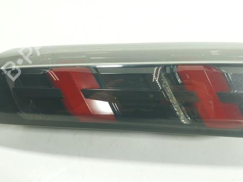 Used Right tailgate light PEUGEOT 2008 II (UD_, US_, UY_, UJ_, UR_, UC_) 1.2 PureTech 100 (USHNK) (101 hp) 30558919