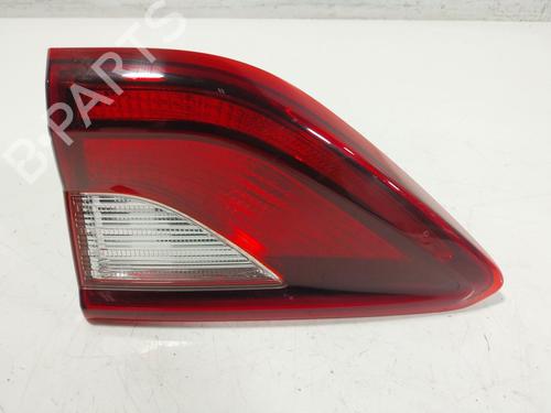 right-tailgate-light-kia-stonic-yb-2017-32439860 main image