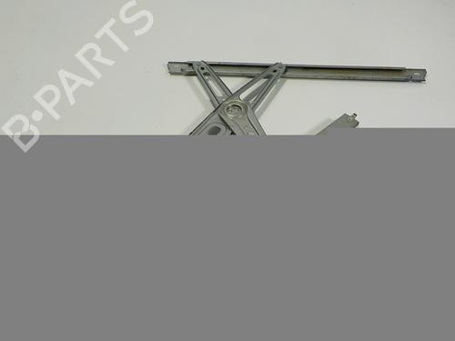 Used Front right window mechanism TOYOTA YARIS (_P13_) 1.0 (KSP130_, KSP130) (69 hp) 15398093