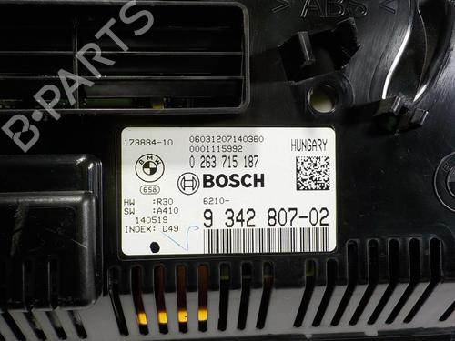 Instrument cluster BMW 5 Touring (F11) 520 d xDrive | BP15106484C47 