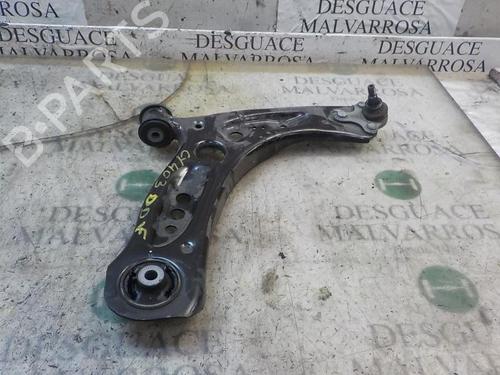 Used Right front suspension arm SKODA OCTAVIA III (5E3, NL3, NR3) [2012-2021]  4006223