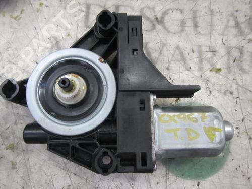 Used Right rear window motor Right rear window motor VOLVO XC70 I Cross Country (295) [1997-2007] 3846503 3846503
