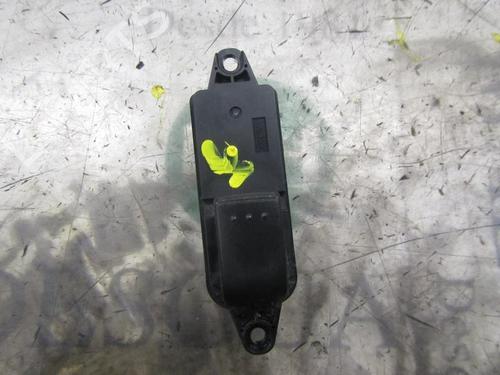 Used Right front window switch Right front window switch MAZDA 5 (CR) 2.0 CD (CR19) (143 hp) 3827999 3827999