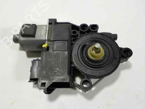 Rudehejsemotor bagstkærm højre KIA SORENTO II (XM) 2.2 CRDi 4WD (197 hp) 11731649