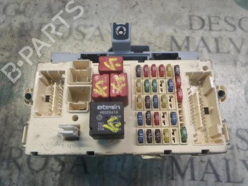 Used Fuse box Fuse box FIAT STILO (192_) [2001-2010] 3803064 3803064
