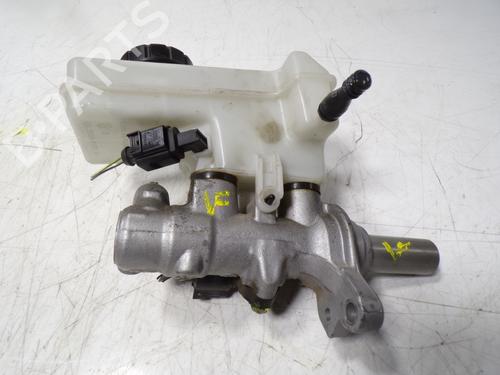 Used Brake master cylinder Brake master cylinder SKODA OCTAVIA IV Combi (NX5, PV5) [2019-2026] 10572147 10572147