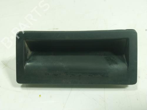 Used Tailgate handle Tailgate handle SKODA YETI (5L) 1.2 TSI (105 hp) 16544197 16544197