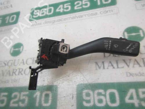 Used Steering column stalk Steering column stalk VW GOLF VI (5K1) 1.6 TDI (105 hp) 3877233 3877233