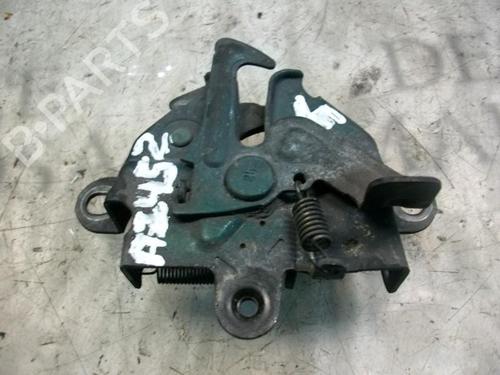 Used Hood lock TOYOTA YARIS (_P1_) 1.4 D-4D (NLP10_) (90 hp) 8769753