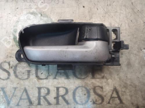 Used Front right interior door handle Front right interior door handle SUZUKI GRAND VITARA II (JT, TE, TD) 1.9 DDiS (JB419WD, JB419XD) (129 hp) 3796771 3796771