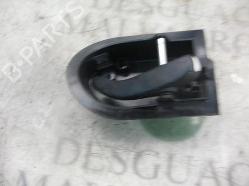 Used Front right interior door handle Front right interior door handle FORD MONDEO I (GBP) 1.8 i 16V (115 hp) 3750403 3750403