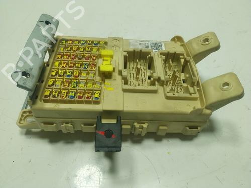 Used Fuse box Fuse box KIA STONIC (YB) 1.0 T-GDi (120 hp) 18431844 18431844