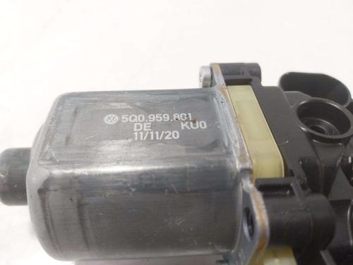 Left rear window motor AUDI Q3 (F3B) 45 TFSI e | BP38314305E23 - Image 3