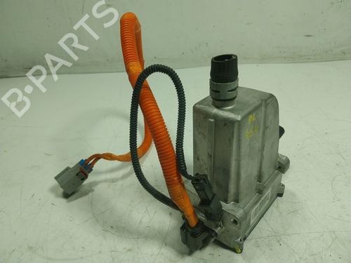 Used Water radiator Water radiator TESLA MODEL S (5YJS) 90D AWD (422 hp) 16497056 16497056