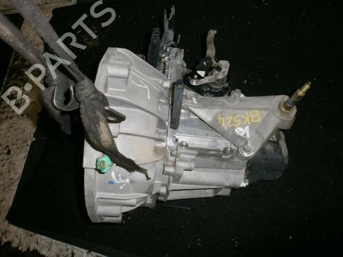 Used Gearbox NISSAN MICRA III (K12) 1.2 16V (65 hp) 3794830