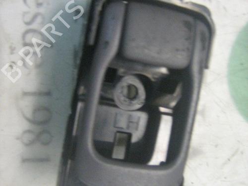 Venstre foran invendig håndtak NISSAN MICRA II (K11) 1.3 i 16V (75 hp) 3774888