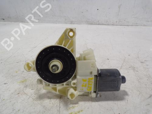 Used Left front window motor Left front window motor MERCEDES-BENZ B-CLASS Sports Tourer (W246, W242) B 180 CDI / d (246.212) (109 hp) 9651110 9651110