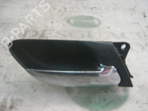 Højre bagtil invendig håndtag BMW 3 (E46) 320 d (150 hp) 3765068