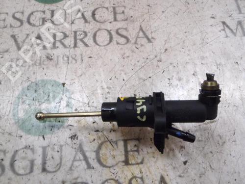 Used Clutch slave cylinder Clutch slave cylinder VW NEW BEETLE (9C1, 1C1) 1.6 (100 hp) 14272749 14272749