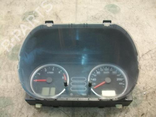 Cockpit FORD FIESTA V (JH_, JD_) 1.4 TDCi (68 hp) 3751643