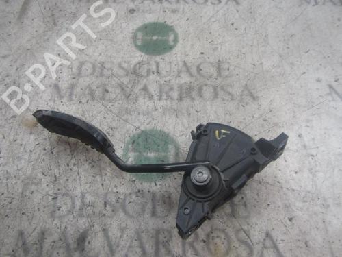Used Pedal Pedal RENAULT MASTER II Platform/Chassis (ED/HD/UD) 2.5 dCi (ED01, ED02, ED41, ED42, ED81, ED82, ED91, ED92,... (120 hp) 4016382 4016382
