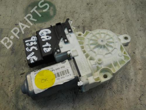 Rudehejsemotor bagstkærm højre SEAT ALTEA (5P1) 1.9 TDI (105 hp) 3765470