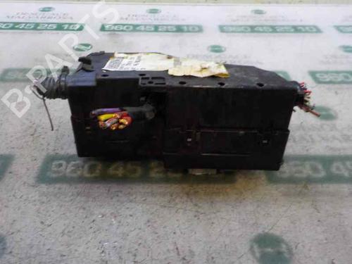 Fuse box FORD FOCUS III Turnier  | BP6130767E1 